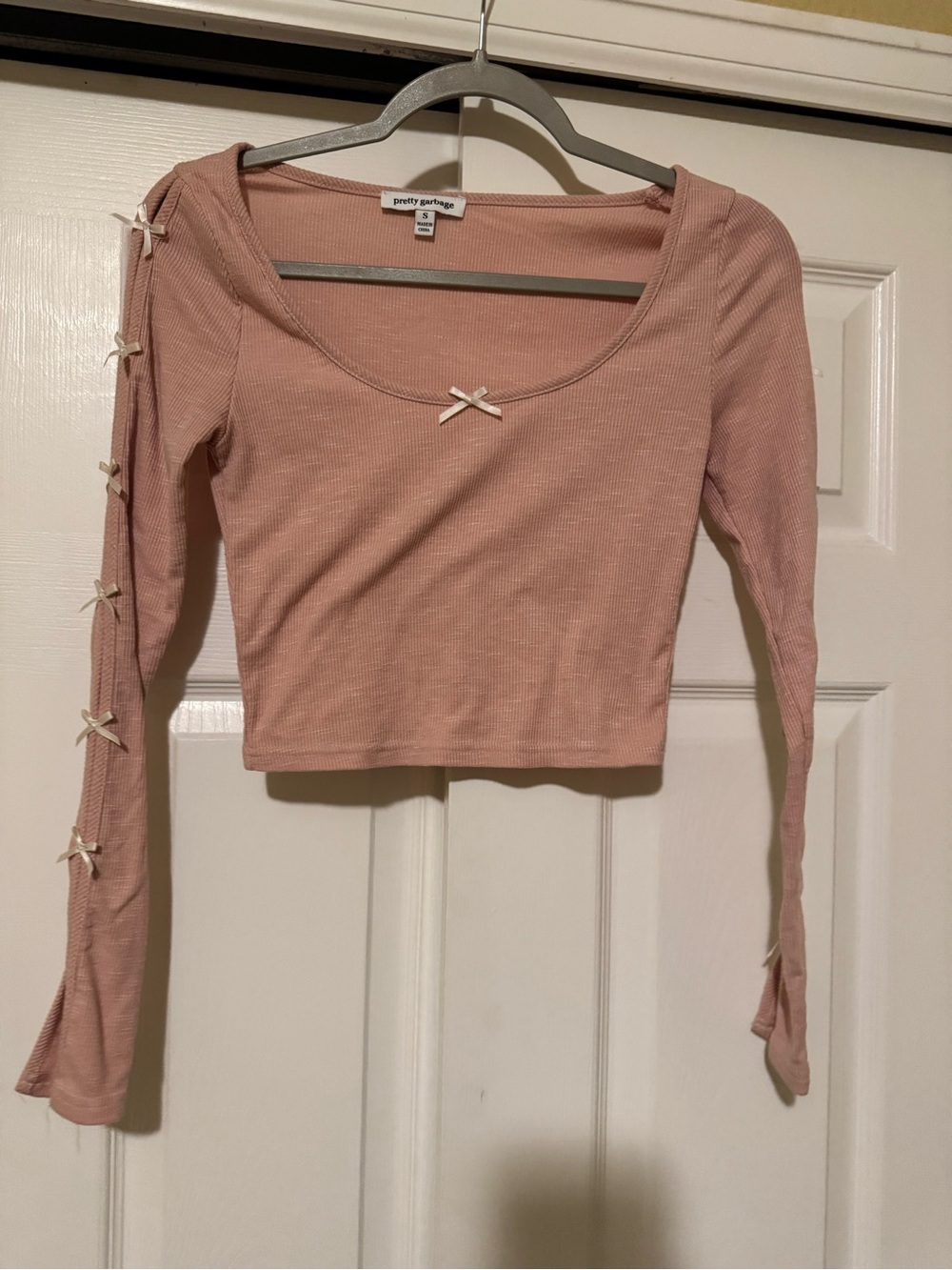 Pretty Gardener Pink Ribbed Bow-Accent Long Sleeve Crop Top